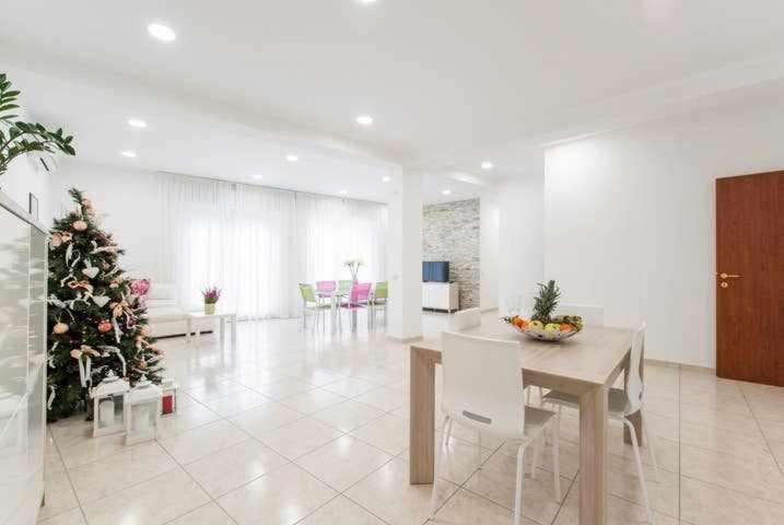 Апартаменты Mediterranean House Неттуно Экстерьер фото